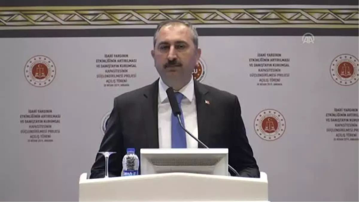 Adalet Bakanı Gül: "İnsanın Doğuştan Gelen Hak ve Özgürlüklerini Dikkate Almadan Hukuku...