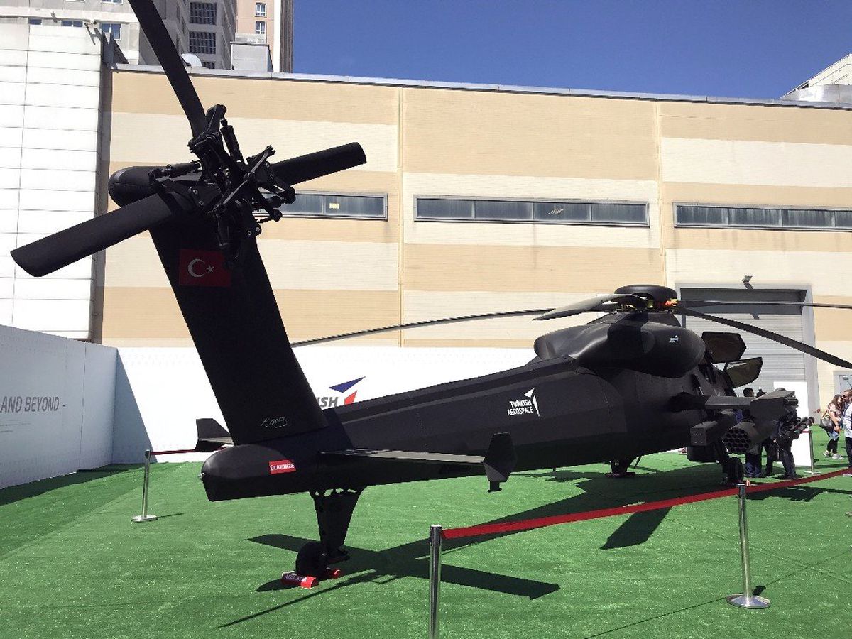 Atak-2 Taarruz Helikopteri İdef\'te Görücüye Çıktı