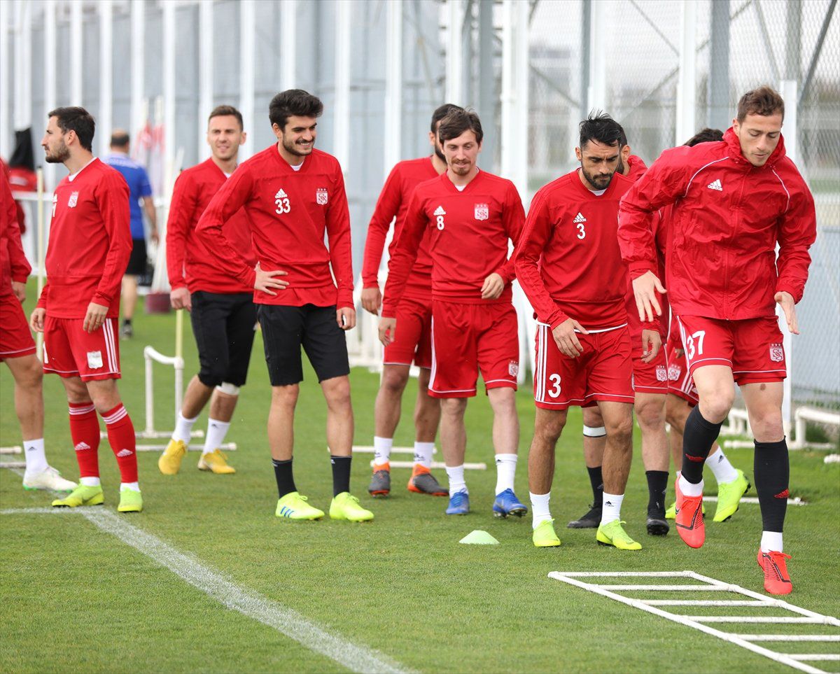 Demir Grup Sivasspor\'da Medipol Başakşehir Maçı Hazırlıkları