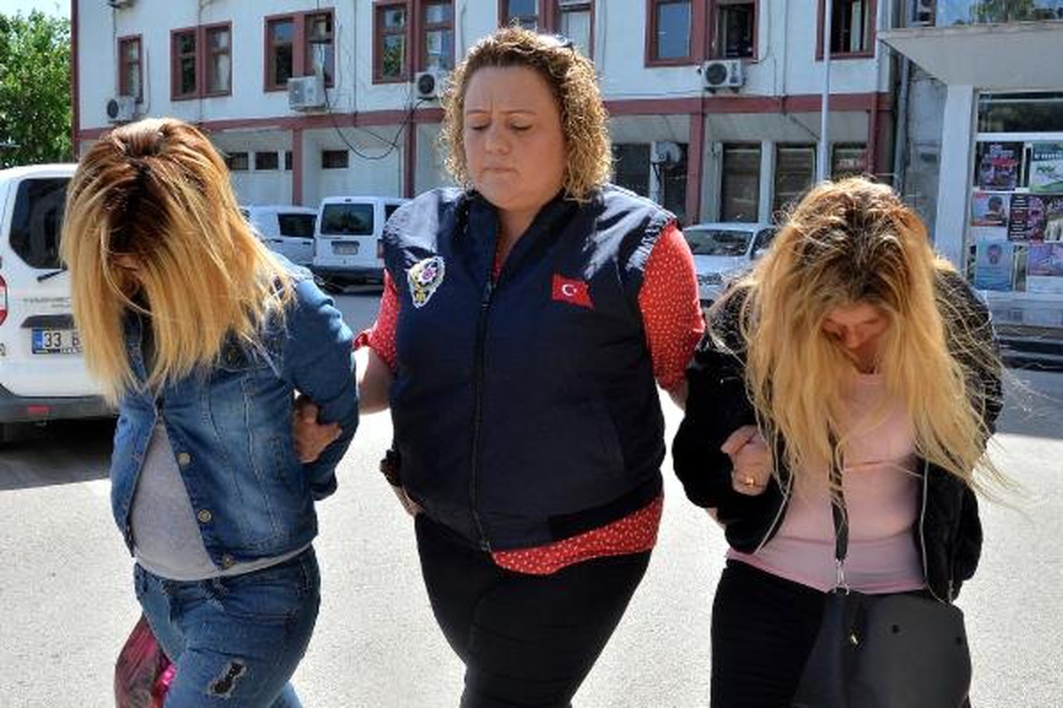 Genç Kızları \'Sevgili\' Tuzağıyla Fuhşa Zorladığı İddia Edilen 5 Kişiye Gözaltı