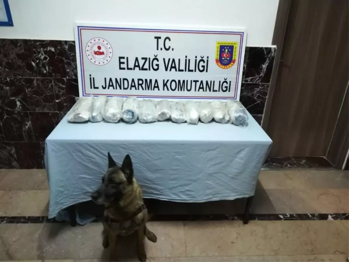 Kapı Arasında, 10 Kilo Esrar Ele Geçirildi