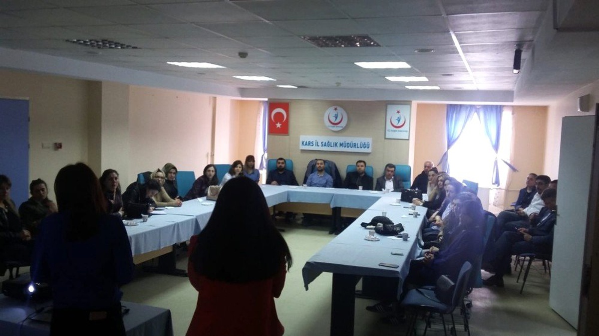 Kars\'ta Sağlık Çalışanlarına Eğitim Verildi
