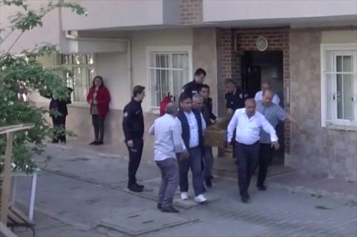 Kocaeli\'de Karı Koca Evlerinde Ölü Bulundu