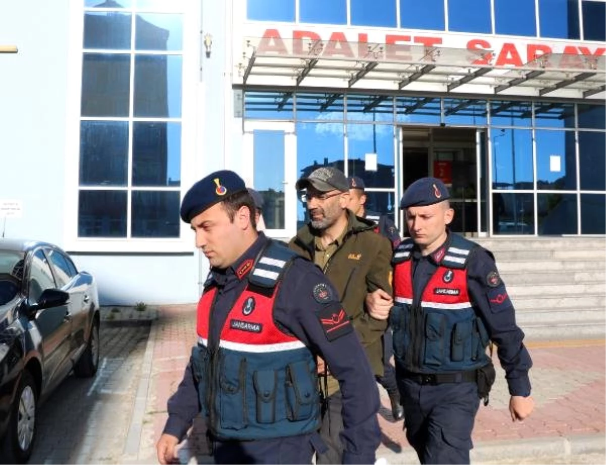 Mavi Listedeki Mlkp\'li Terörist, Fetö ve PKK Şüphelileriyle Yakalandı