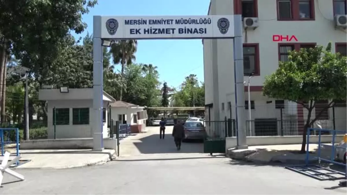 Mersin Genç Kızları \'Sevgili\' Tuzağıyla Fuhşa Zorladığı İddia Edilen 5 Kişiye Gözaltı