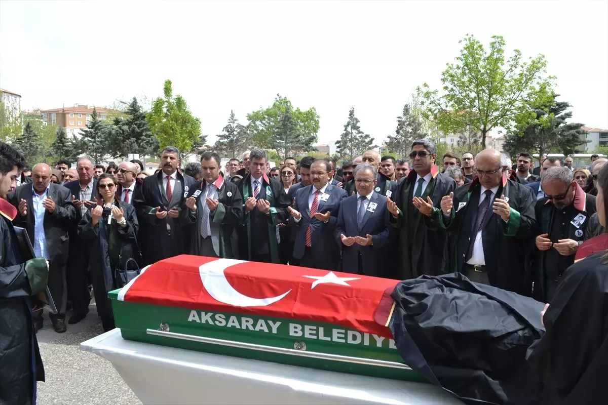 Öldürülen Avukat Son Yolculuğuna Uğurlandı