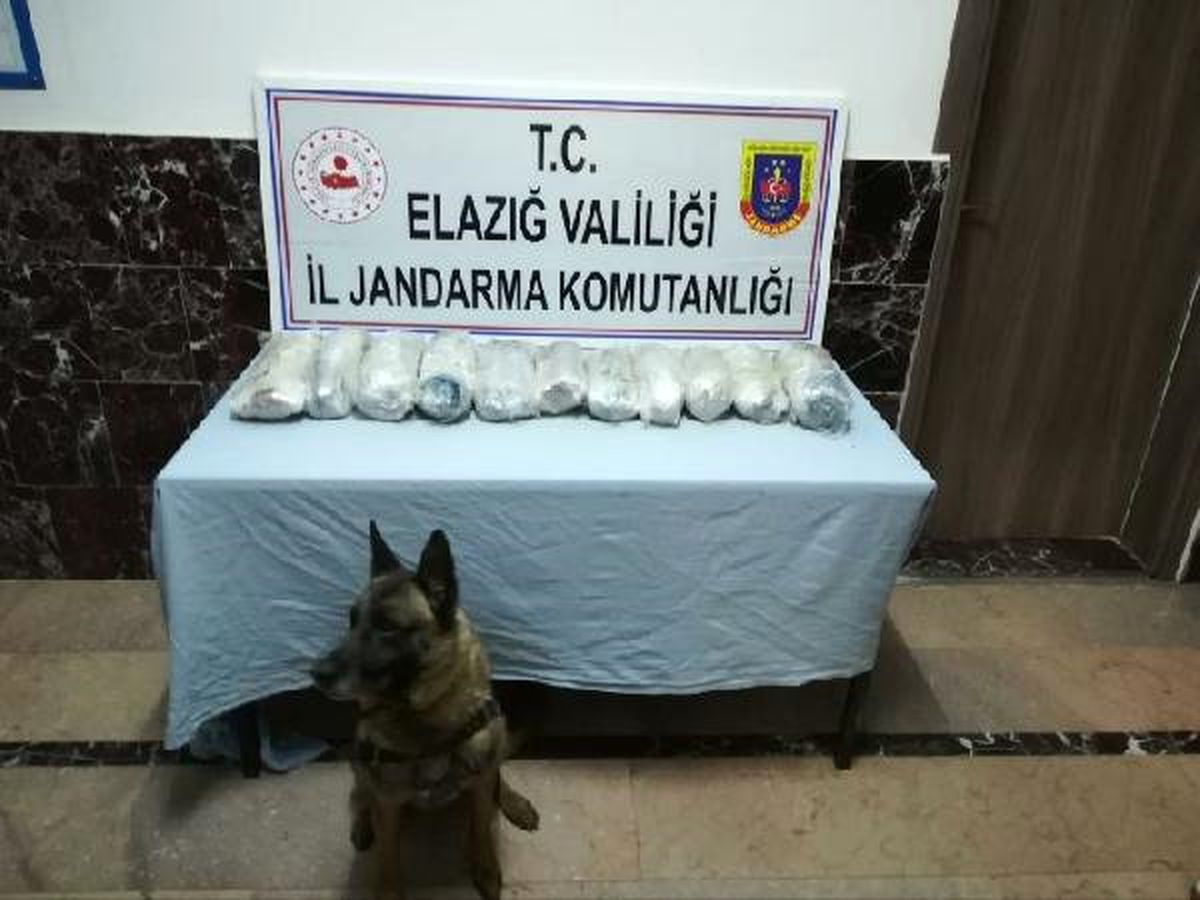 Otomobilde 10 Kilo Esrar Ele Geçirildi