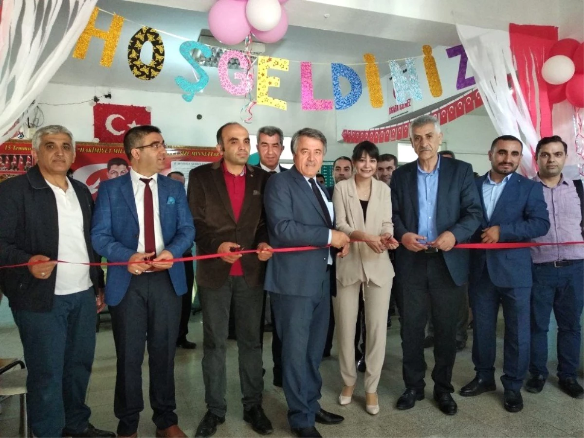 Süleyman Şah Ortaokulu\'nda Bilim Fuarı Açıldı
