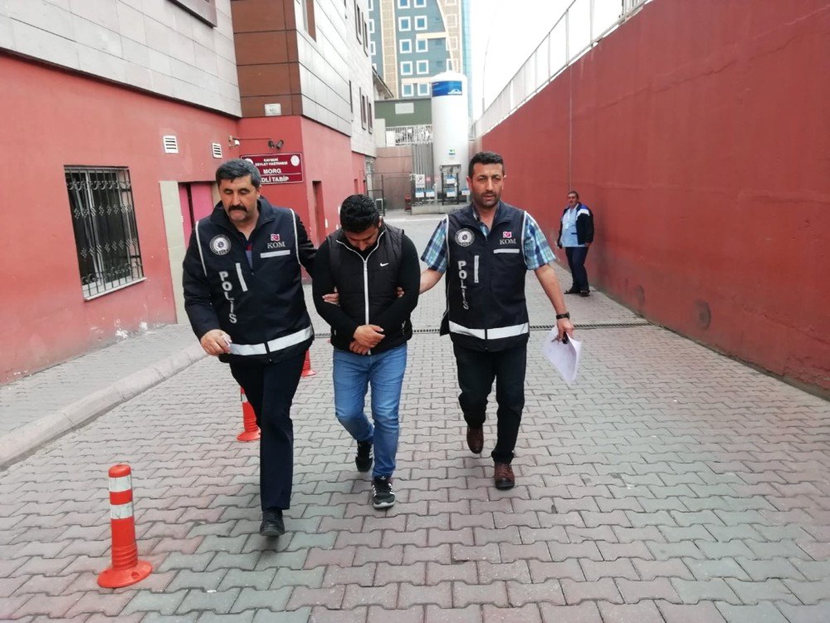 Tarihi Eserlerle Yakalanan Şahıs Adliyeye Çıkarıldı