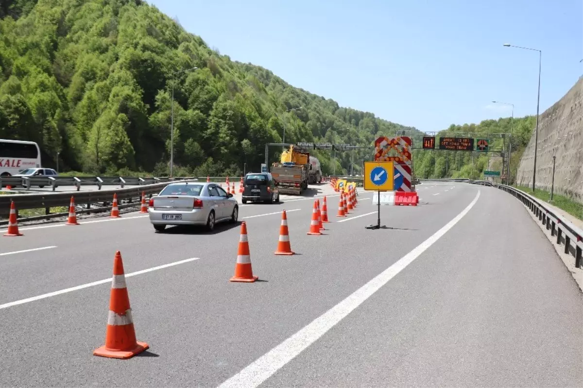 Tem Otoyolu Bolu Dağı Geçişinde Yol Çalışması Başladı