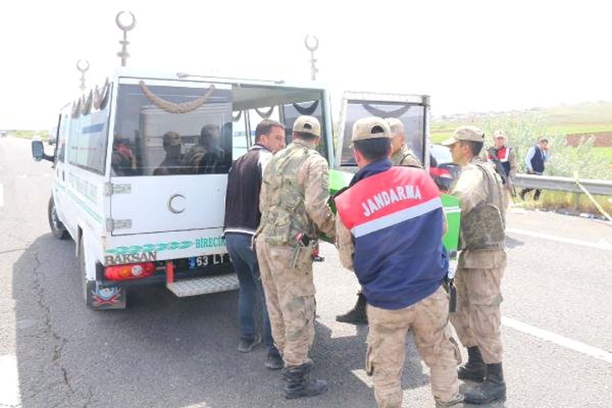 1 Mayıs Kutlamasına Giden Sağlıkçıları Taşıyan Midibüs Devrildi: 5 Ölü, 13 Yaralı (3)- Yeniden