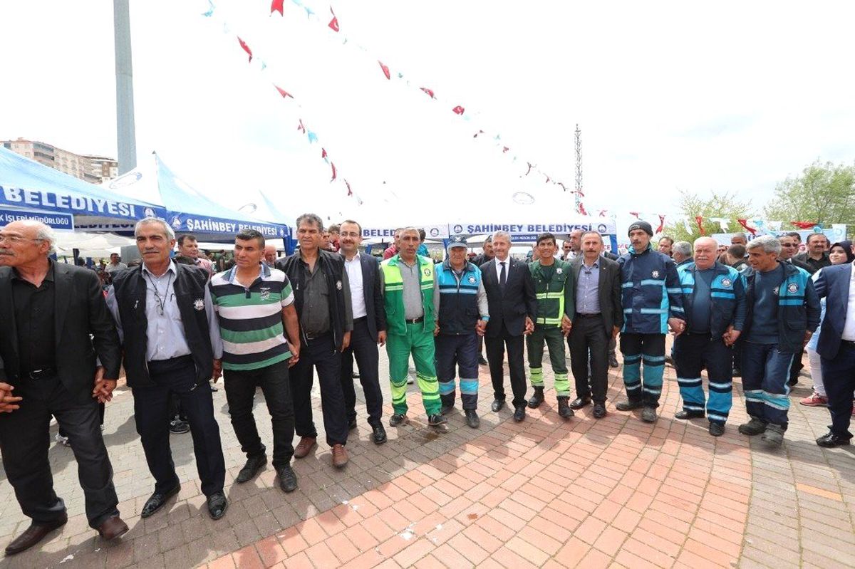 1 Mayıs\'ta İşçilerin Kebap Keyfi
