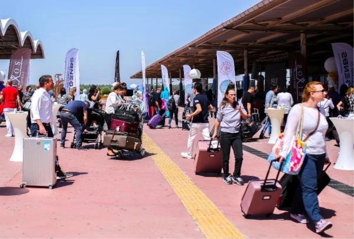 Antalya\'ya Nisanda 1 Milyon Turist
