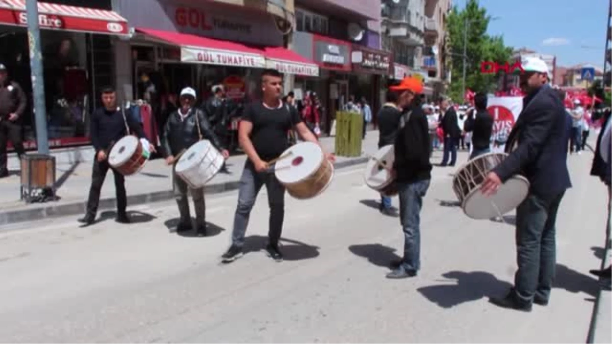 Burdur\'da 1 Mayıs Yürüyüşü