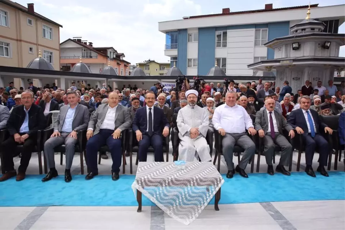 Diyanet İşleri Başkanı Erbaş: "Camiler Sadece Namaz Kılınan Yerler Olmasın, Aynı Zamanda Eğitim...