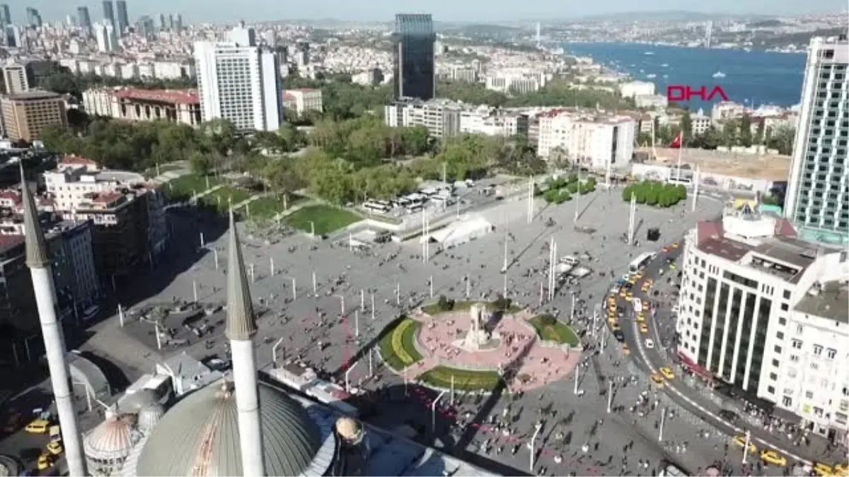 İstanbul-Havadan Görüntülerle Taksim Meydanı\'ndaki Son Durum