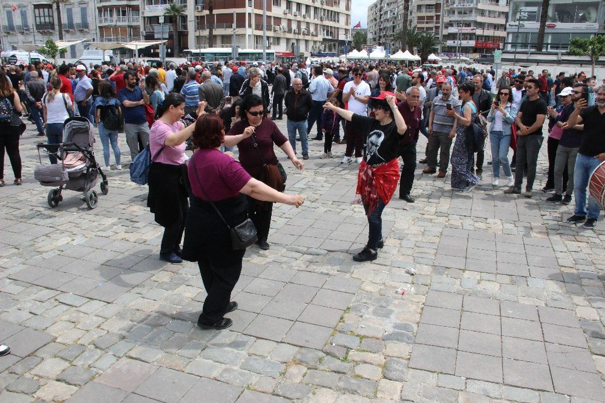 İzmir\'de 1 Mayıs\'ın Adresi Gündoğdu