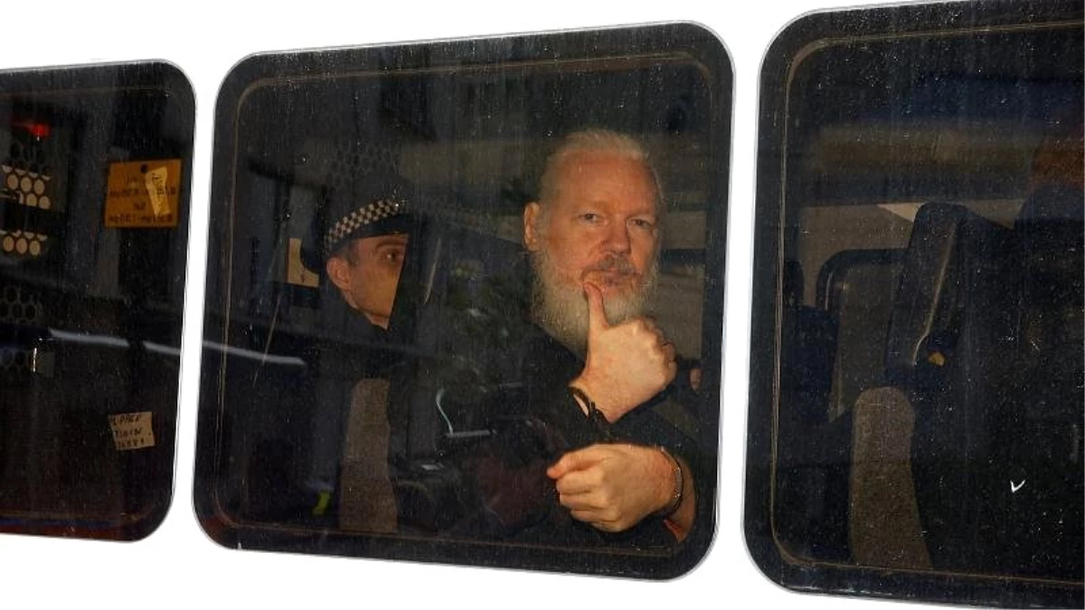 Julian Assange Kefalet Kurallarını İhlal Ettiği Gerekçesiyle 50 Hafta Hapse Mahkum Edildi