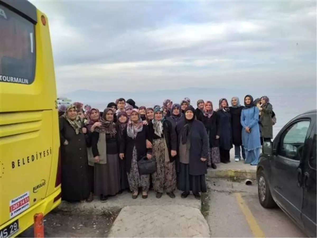 Kuran Kursu Öğrenci ve Öğreticilerinin Bursa Gezisi