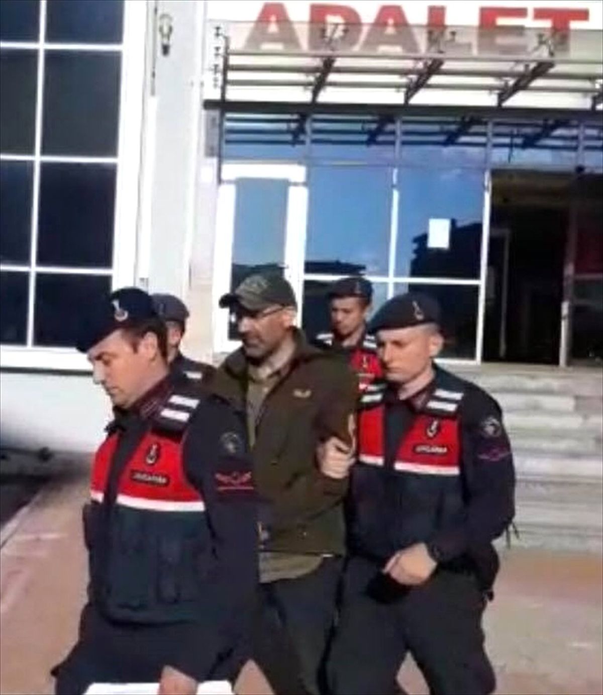 Mavi" Kategoride Aranan Teröristin Yakalanması