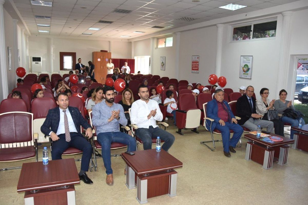 Mersin\'de Çocuklara \'Çocuk Hakları\' Eğitimi Verildi