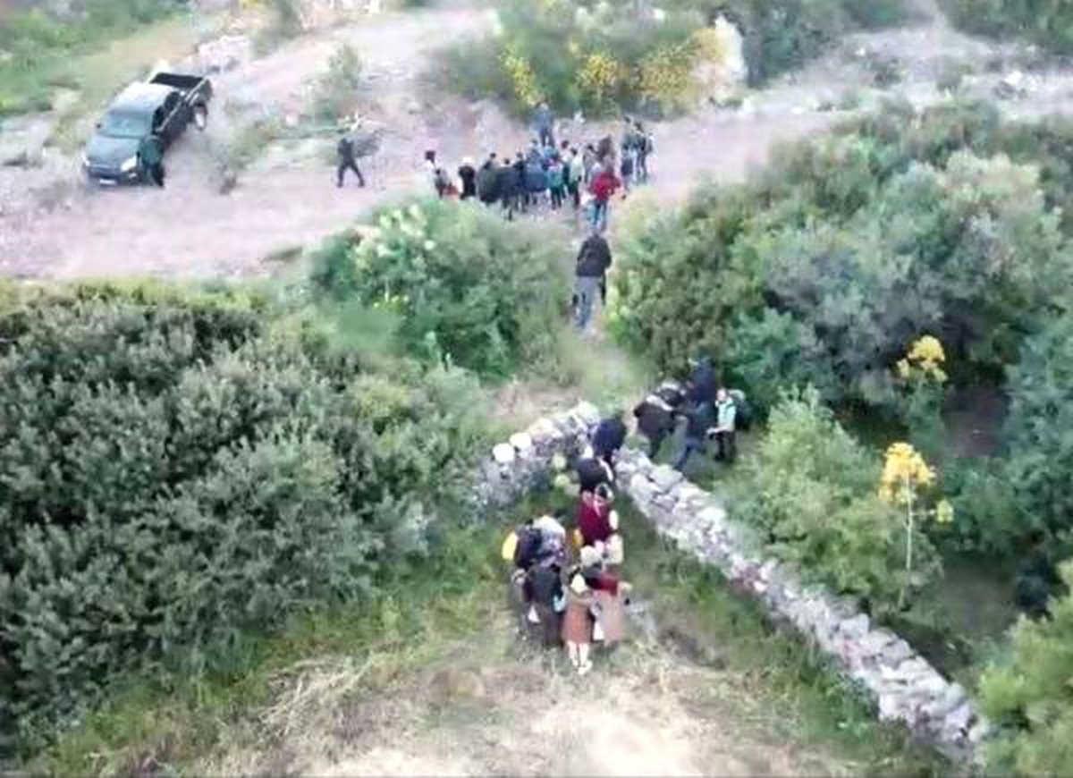 Ormana Saklanan Kaçaklar, Yerleri Drone ile Tespit Edilerek Yakalandı