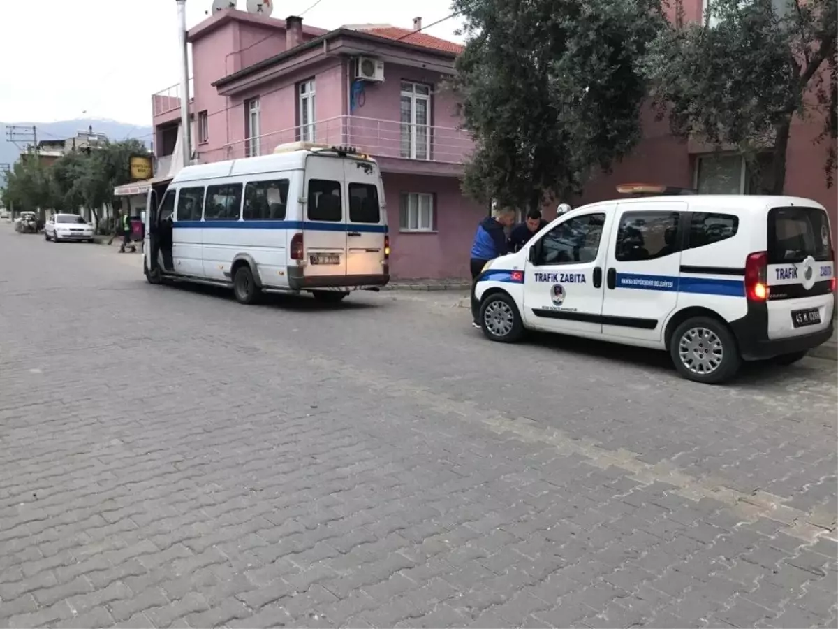 Trafik Zabıtasından Servis Araçlarına Denetim