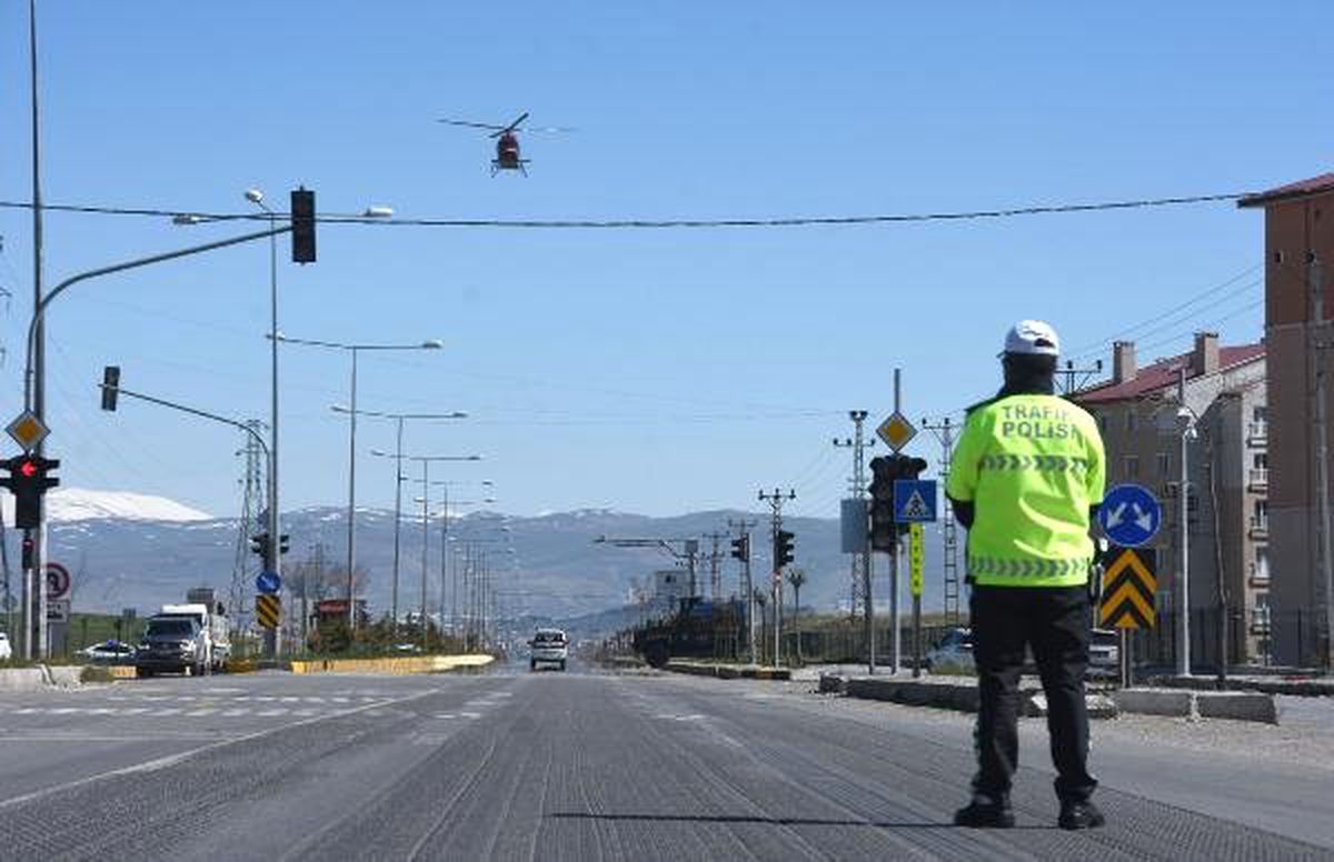 Van\'da Helikopter Destekli Trafik Denetimi