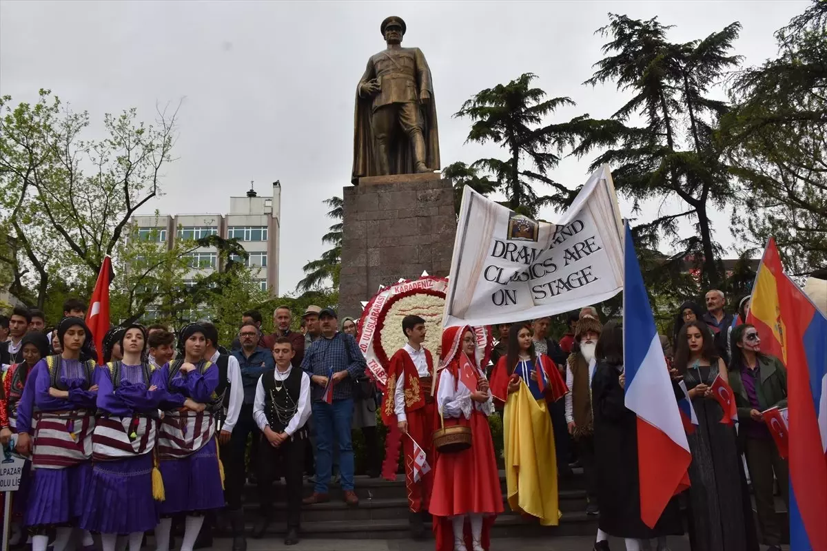 20. Uluslararası Karadeniz Tiyatro Festivali" Başladı