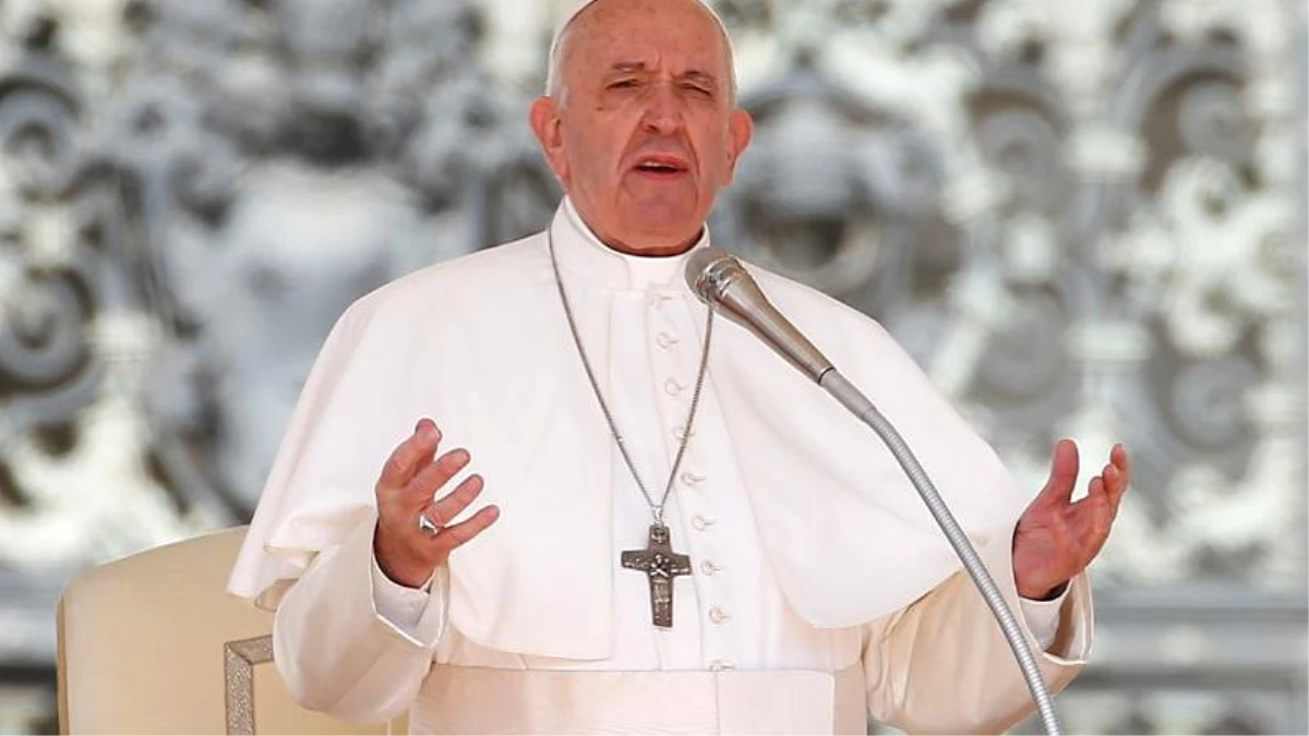 Aşırı Muhafazkar Katolikler\'den Papa\'yı Aforoz Etme Çağrısı