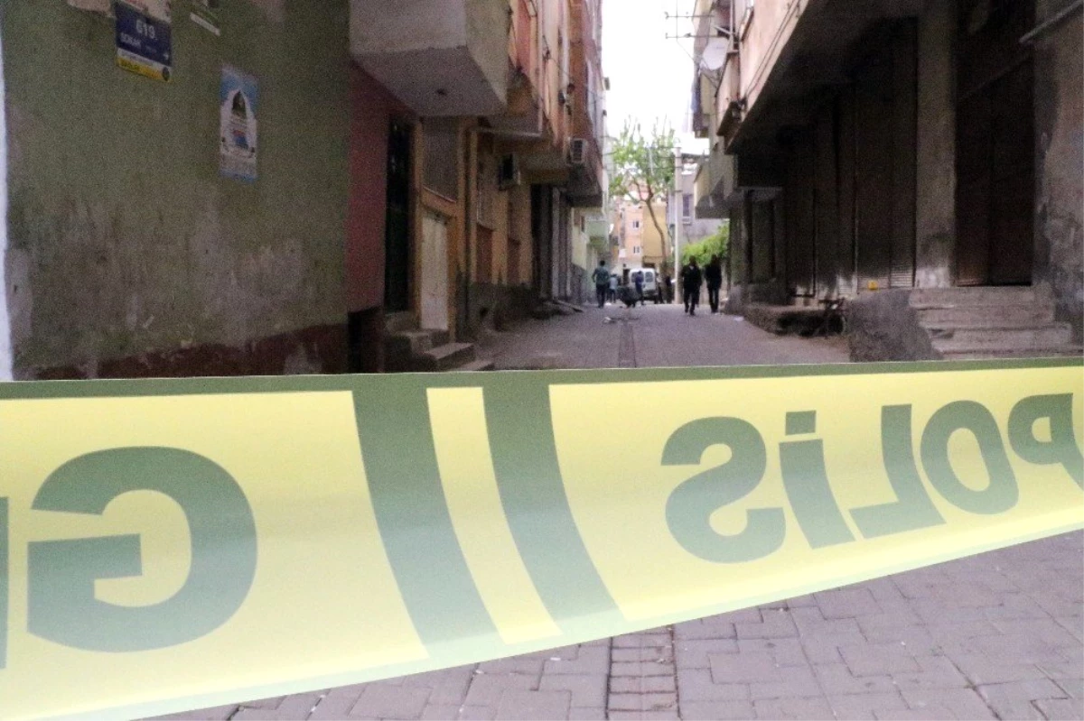 Diyarbakır\'da Kız İsteme Dehşeti: 3 Yaralı