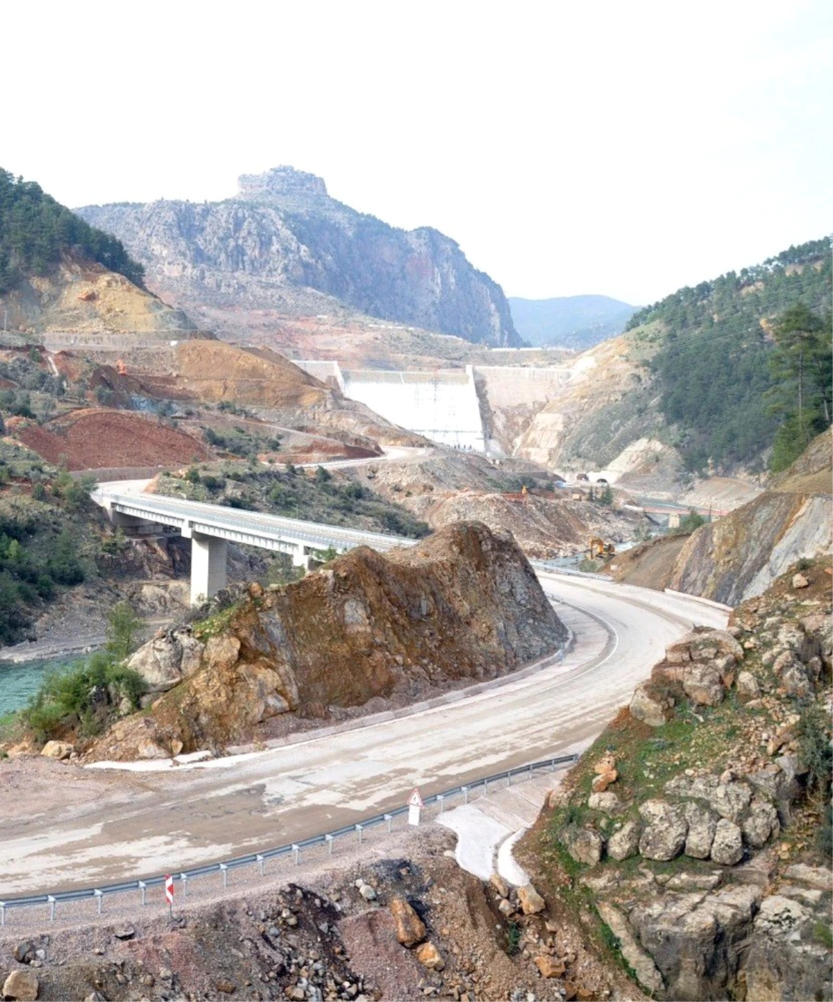Facia Yaşanan Barajın Kapağı Yine Patladı