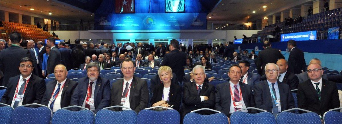Gso Başkanı Adnan Ünverdi, TOBB 75. Genel Kurulu\'nda Divan Heyetinde Görev Aldı