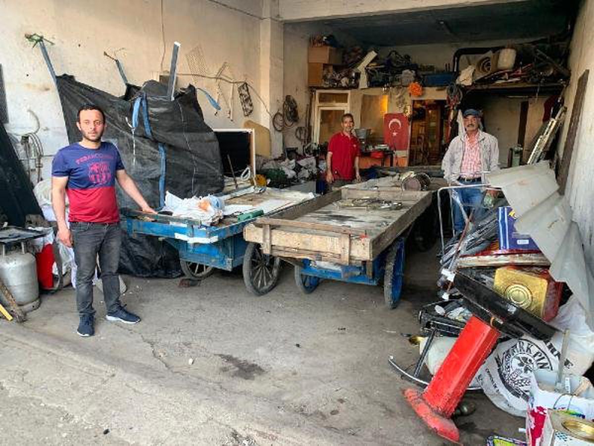 Hurda Toplayıcısının Üzerine İş Vaadiyle 5 Şirket Kurmuşlar
