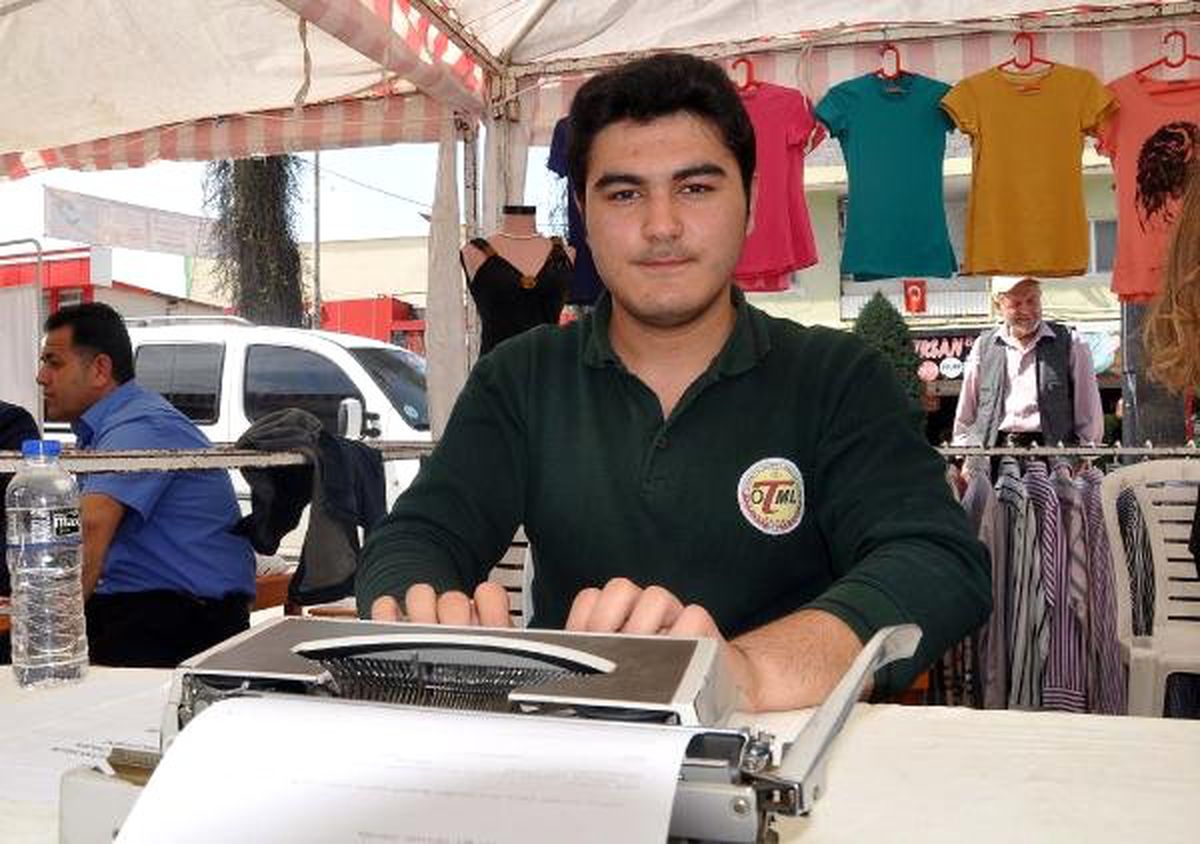 Klavye Kullanım Hızıyla Dünya 3\'üncüsü Oldu