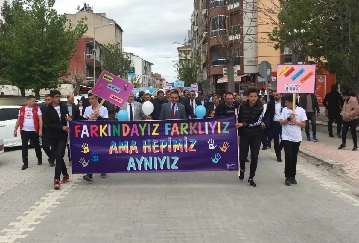 Kulu\'da Otizm ve Engelliler İçin Farkındalık Yürüyüşü Gerçekleştirildi