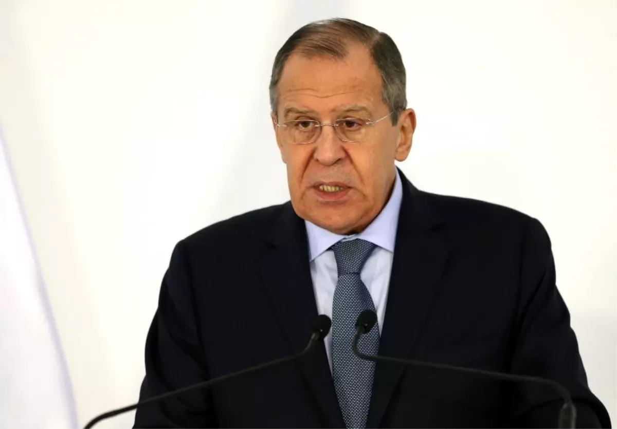 Lavrov\'dan Pompeo\'ya: Bunlar Kulağa Çok Sürrealist Geliyor"