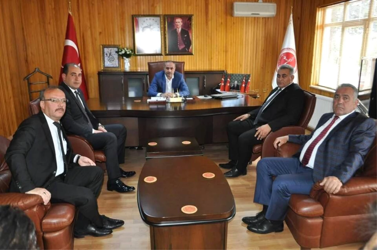 MHP Belde Belediye Başkanları, Dinç\'i Ziyaret Etti