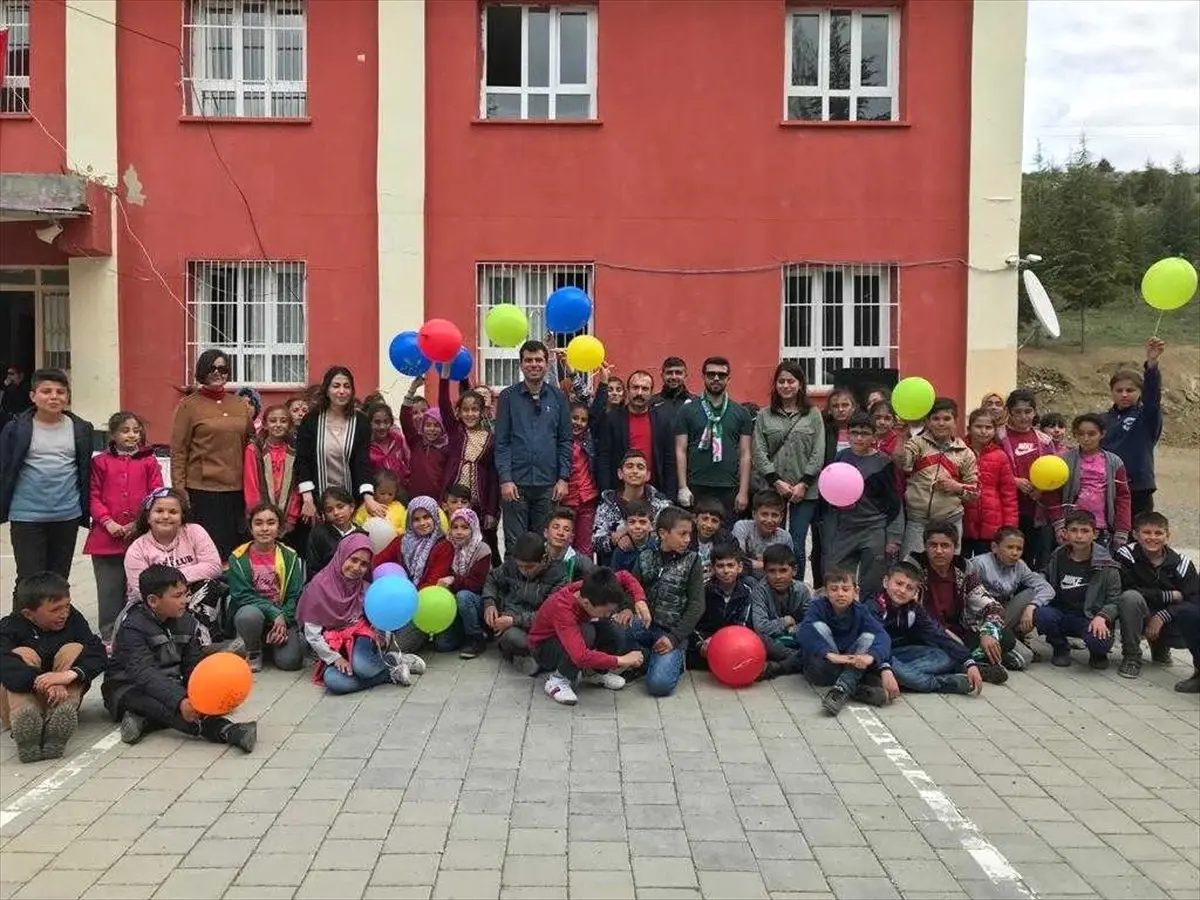 Pozantı\'da Bahar Şenliği ve Kermes Düzenlendi