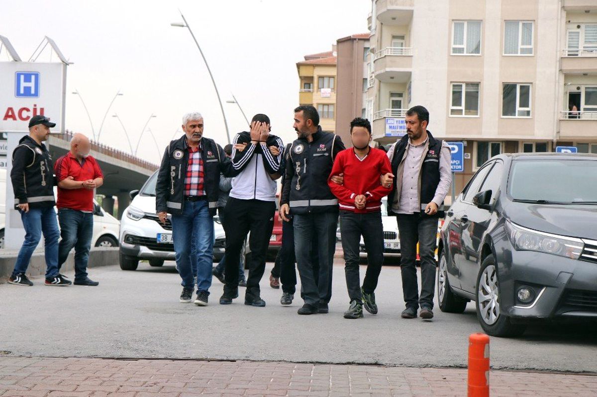 Sahte İçki Operasyonunda Şüpheliler Adliyeye Sevk Edildi