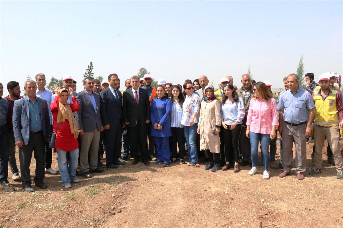 Şanlıurfa\'da İşçileri Taşıyan Midibüsün Devrilmesi