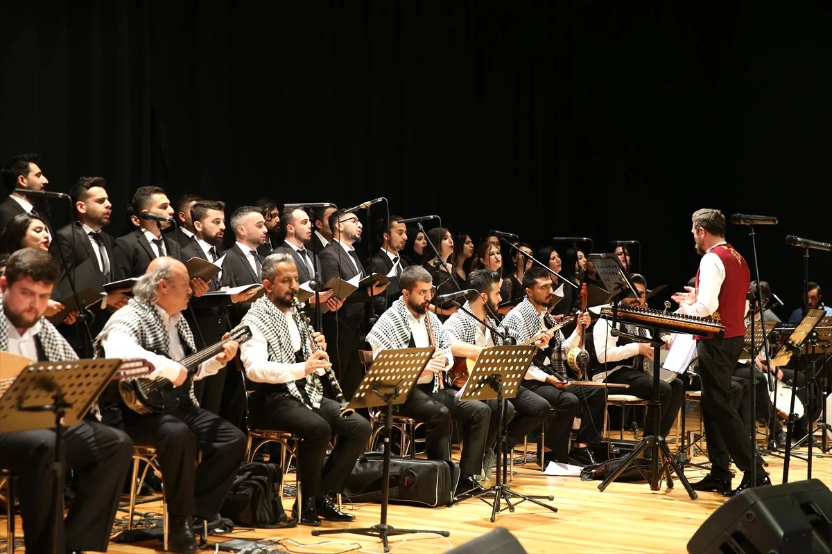 Şark Bülbülü" Anısına Diyarbakır\'da Konser