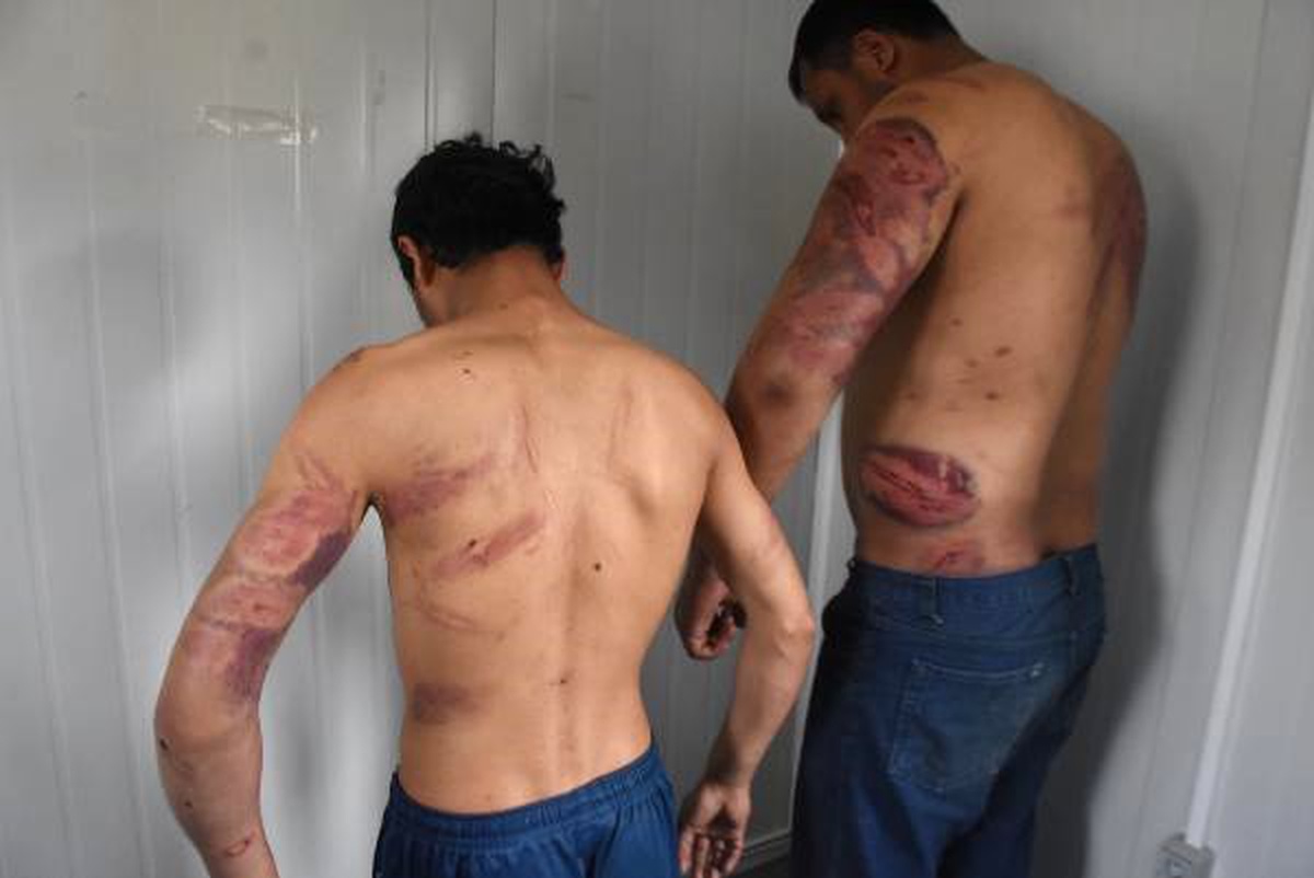 Yunan Polisi Pakistanlı Göçmenleri Dövüp Türkiye\'ye Gönderdi İddiası
