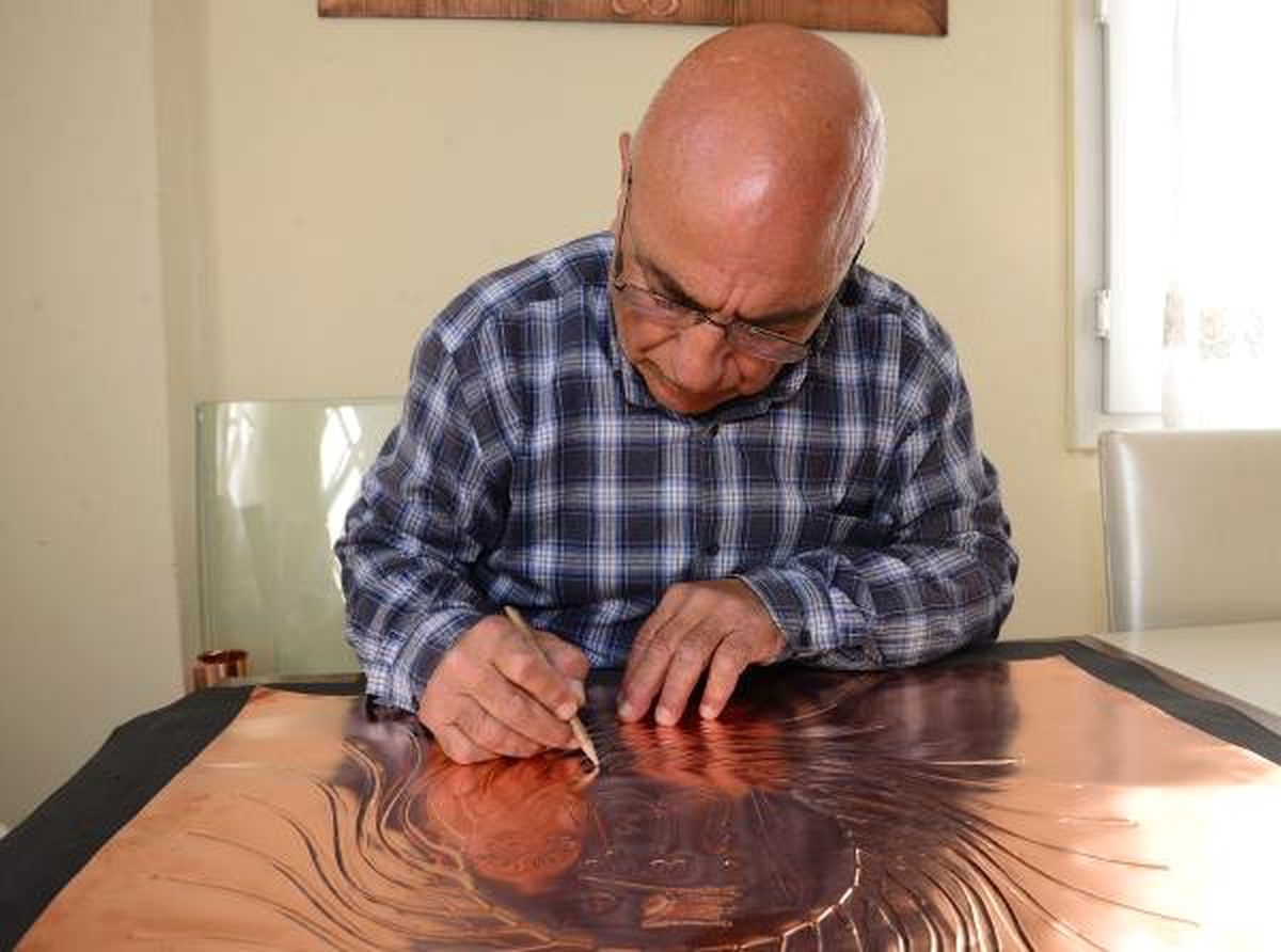 40 Yıllık Bakır Rölyef Sanatçısı, Eğitmen Olmak İstiyor