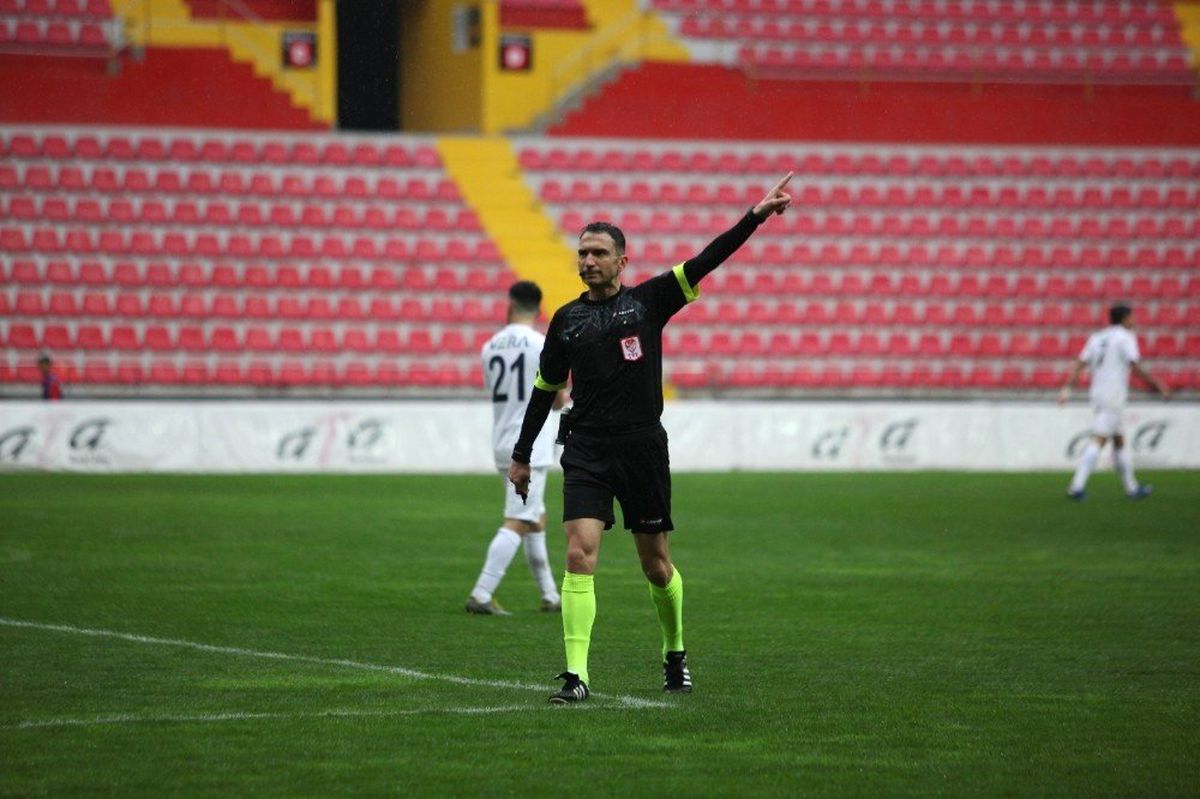 Abdulkadir Bitigen\'e Kritik Maç