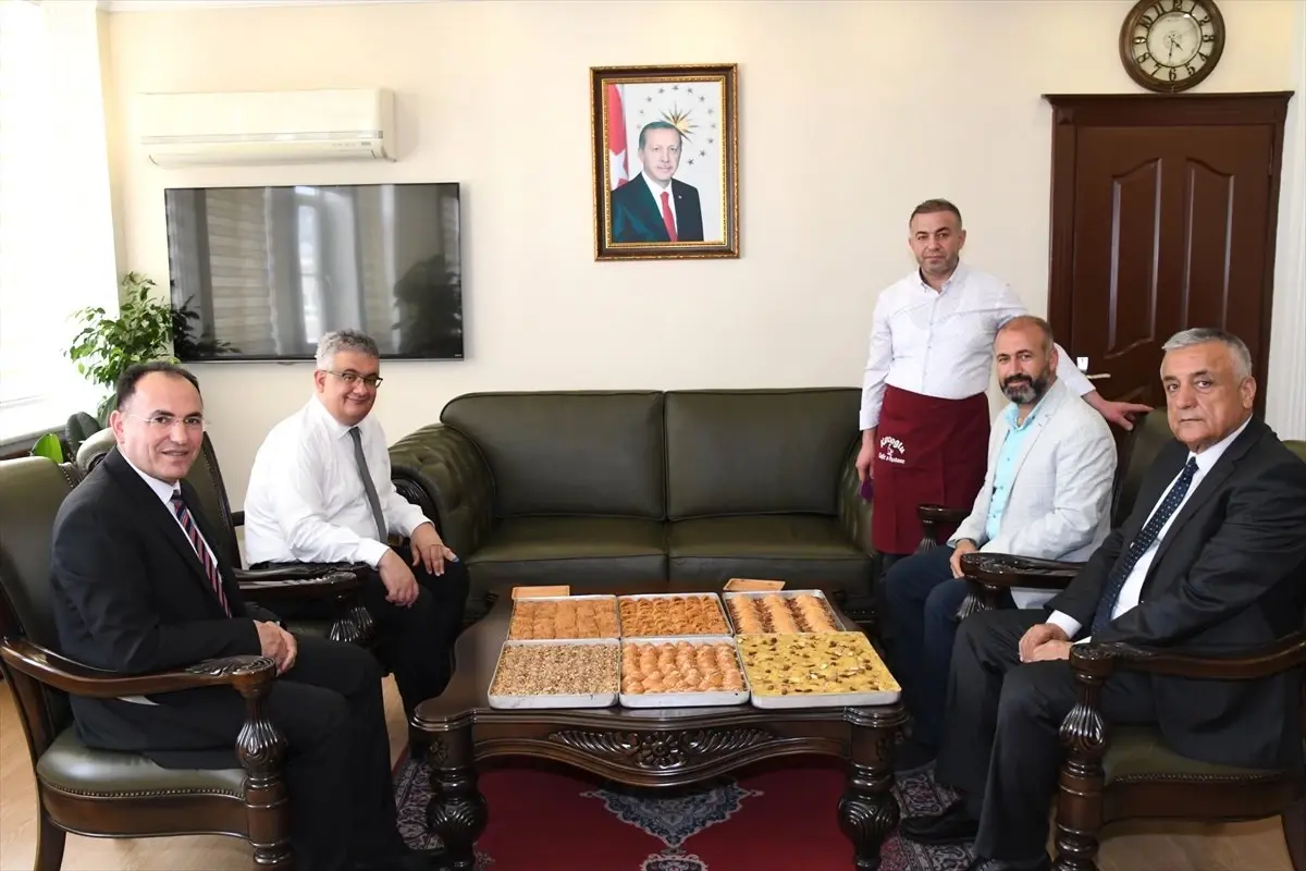 Adıyaman\'dan Türkiye\'ye Yeni Bir Tat: Bademli Baklava