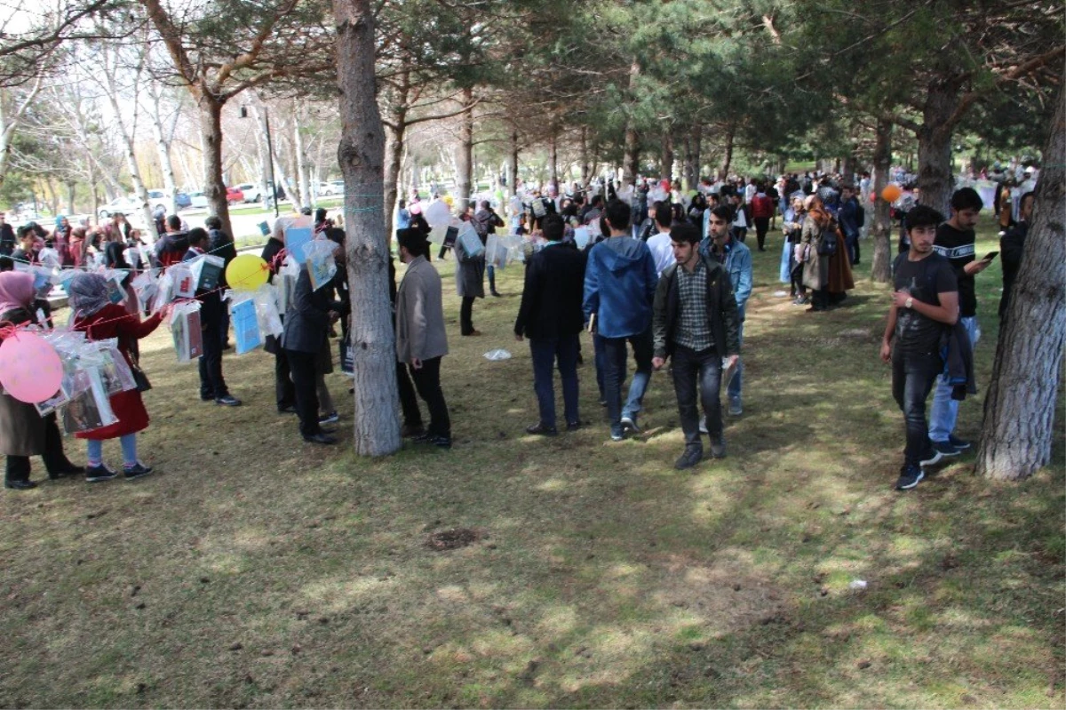 Atatürk Üniversitesinde Ağaçlar Kitap Açtı