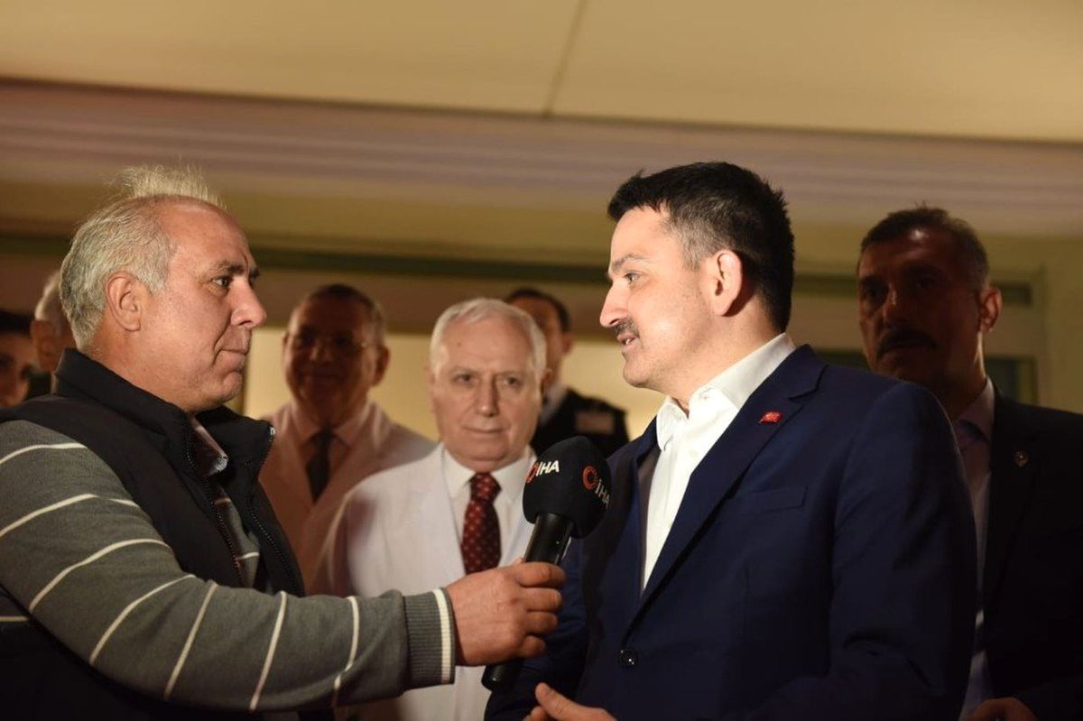 Bakan Pakdemirli\'nin Evlat Sevinci