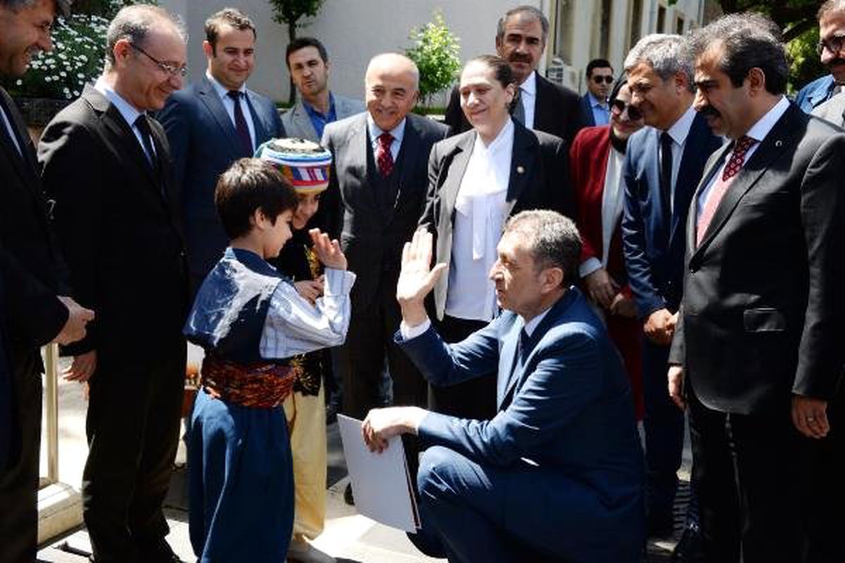 Bakan Selçuk: Planlamalar, Diyarbakır\'ın Eğitim Kalitesini Daha da Yükseltecek