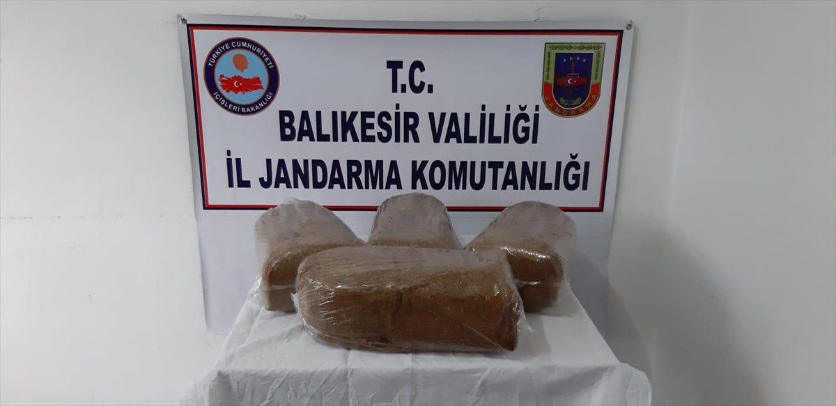 Balıkesir\'de Kaçak Tütün Operasyonu